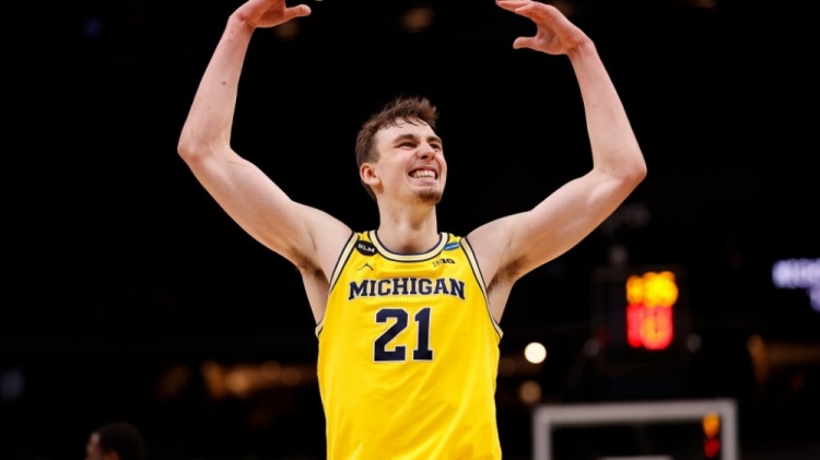 全场比赛中 全场比赛中