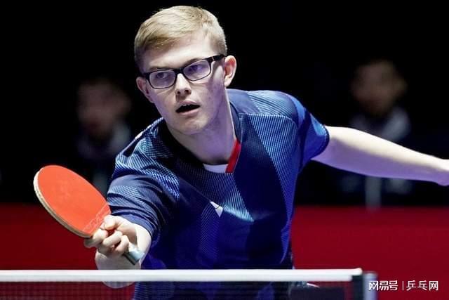 与此同时 与此同时