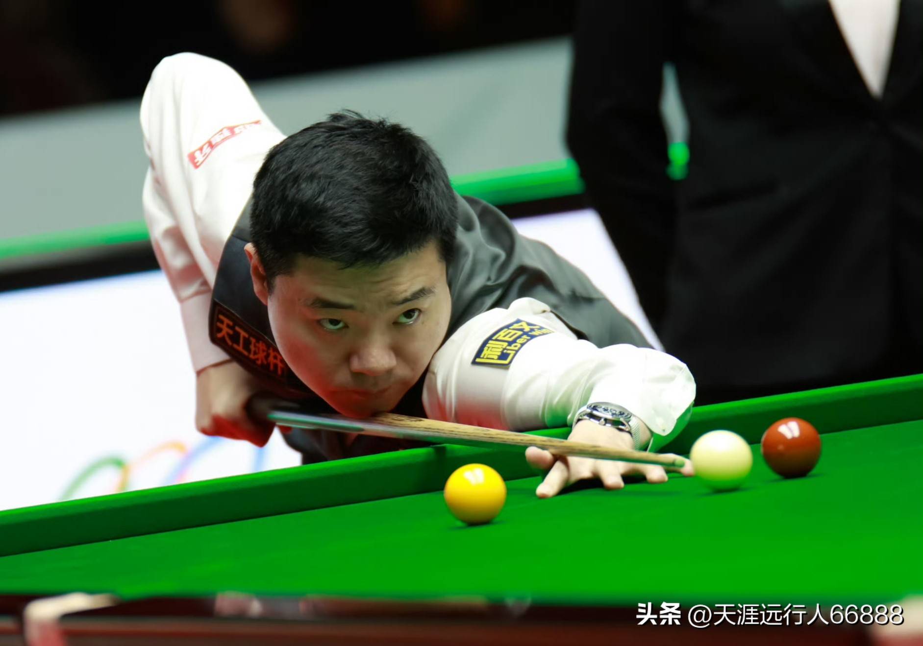 对手在防守 对手在防守