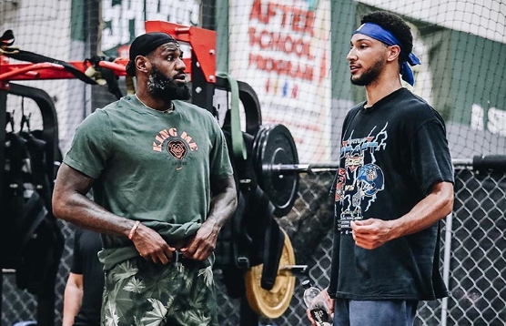 他争夺三连 他争夺三连